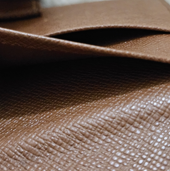 ❣️Louis Vuitton Monogram Card Case❣️ - Picture 12 of 15